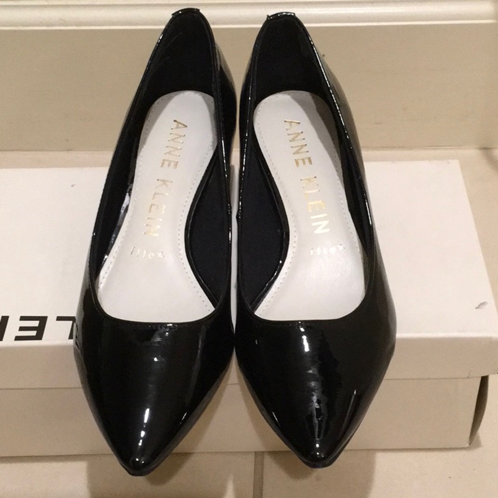 Anne Klein patent black pointed toe kitten heel pump